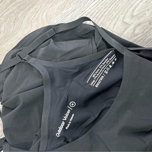 NWT outdoor voices exercise dress Women’s Size Medium Black - Picture 5 of 7